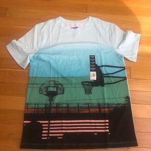Urban Pipeline Boys L Graphic Tee NWT – Blue Ombre Basketball Court